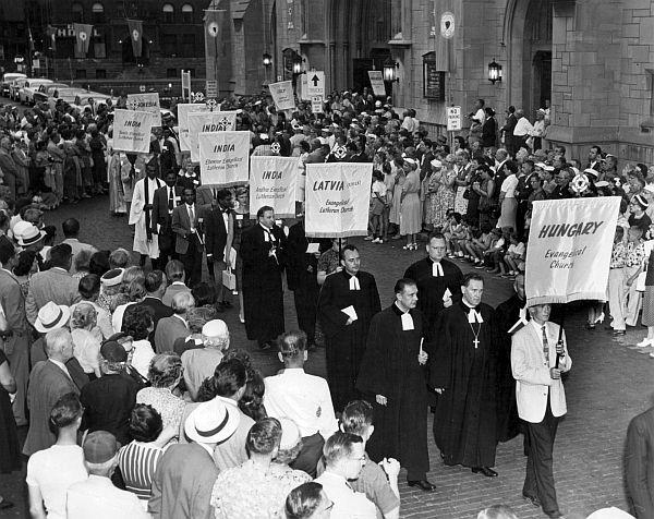 MAgyar küldöttség bevonulása a Lutheránus Világszövetség minneapolisi nagygyűlésén, 1958