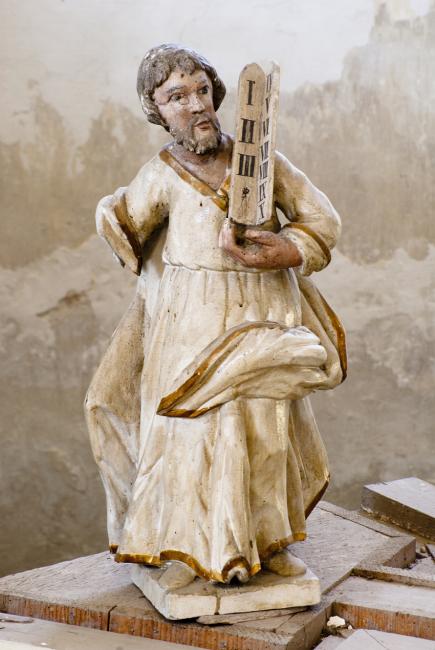 Mózes szobra a varsádi oltárról - restaurálás előtt